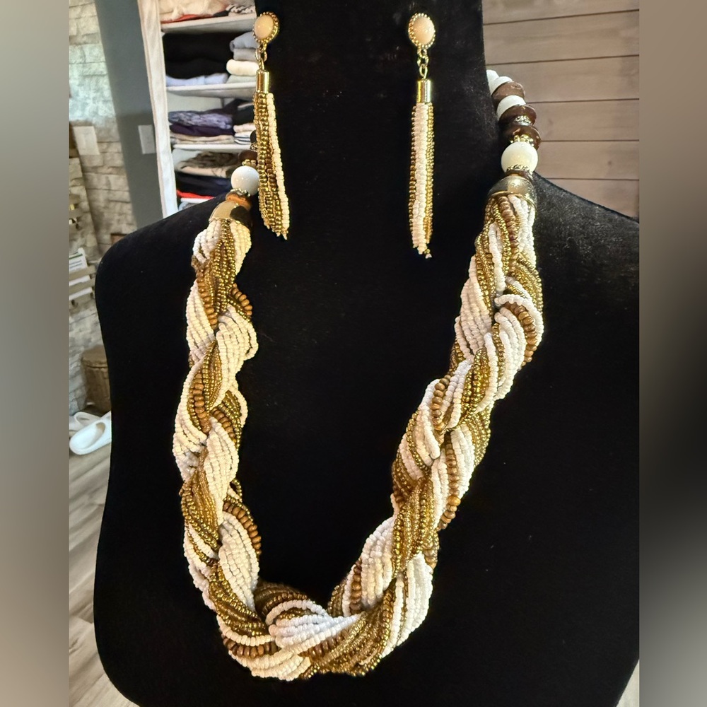 NFL Gold and Cream Necklace Elegant Jewelry